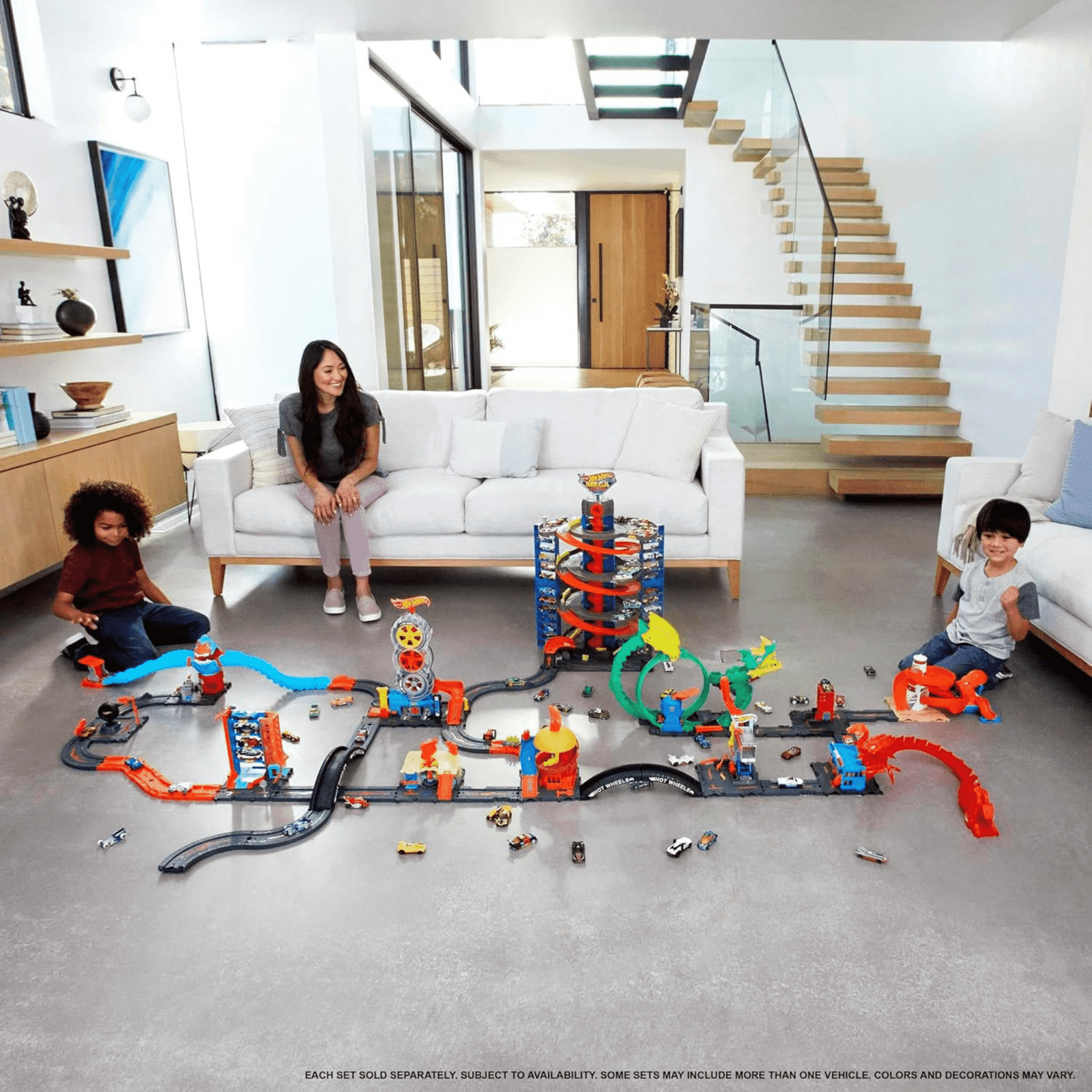 Wholesale – Hot Wheels BHT77 Car and Track Pack (5) Wholesale – Hot Wheels BHT77 Car and Track Pack (1)